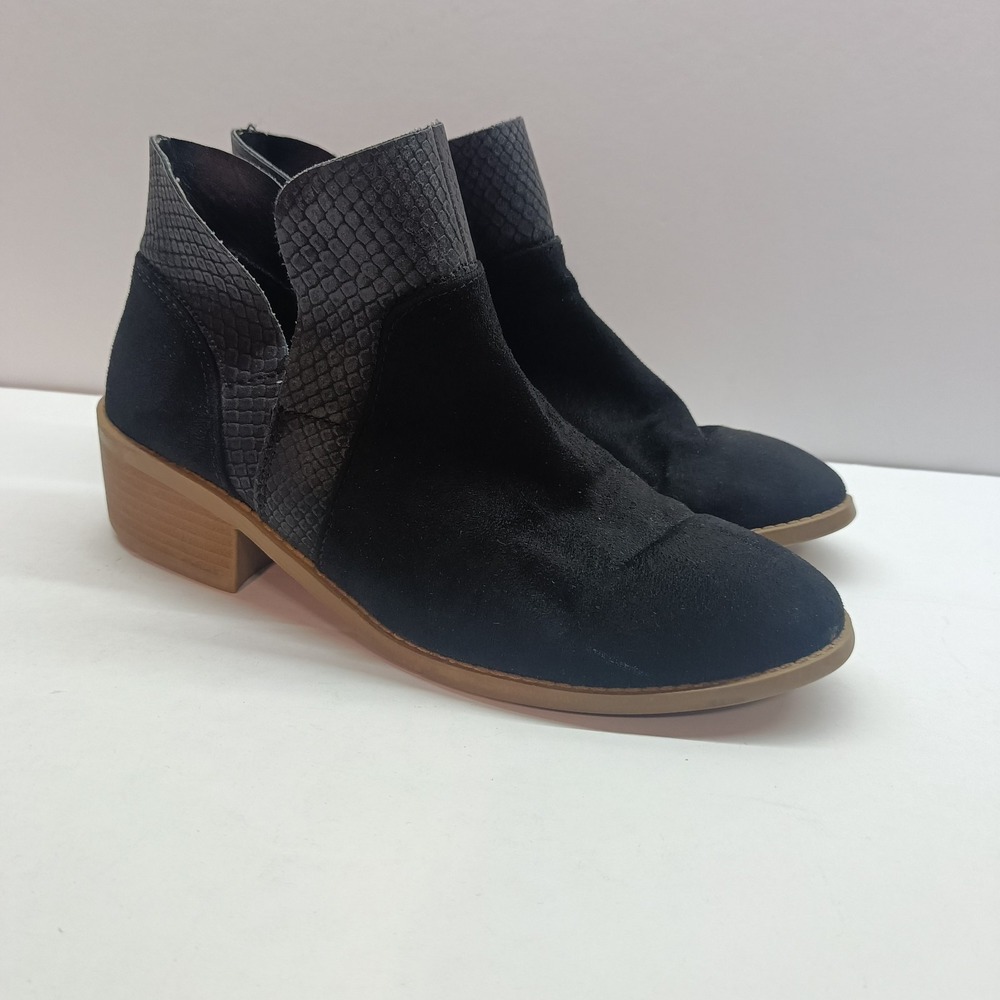American Eagle Women's Size 6 Black Suede Size Zip Ankle Boots
